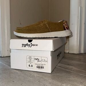 Size 6 Gypsy Jazz Poppy 2 Tan